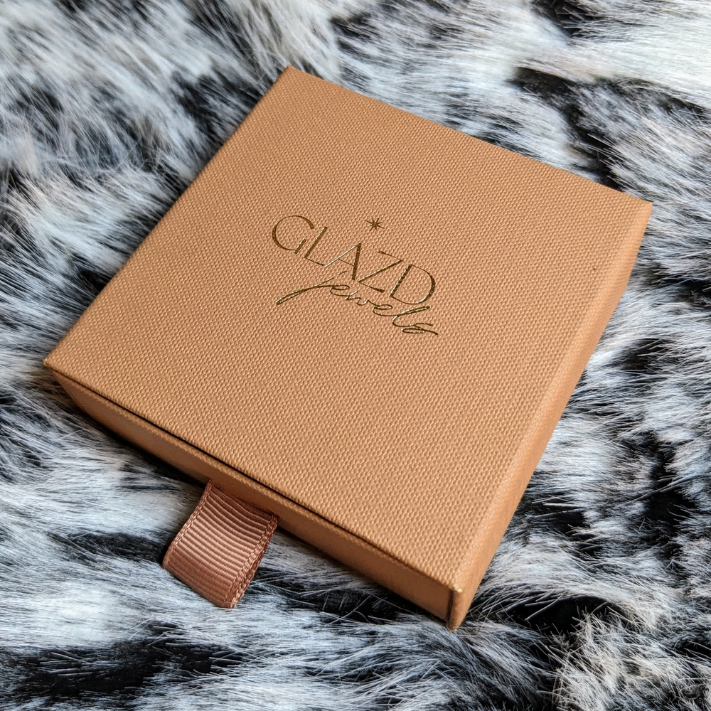 ❄️ Icy Cuban Link 18k Gold Plated Chain - Picture 7 of 8